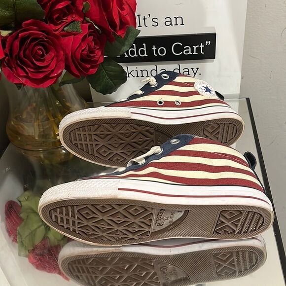 Unisex Converse Sneakers - Picture 5 of 6